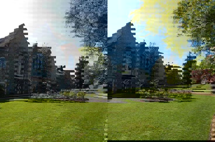 1024Px Farnham Castle 2019 Gardens 1