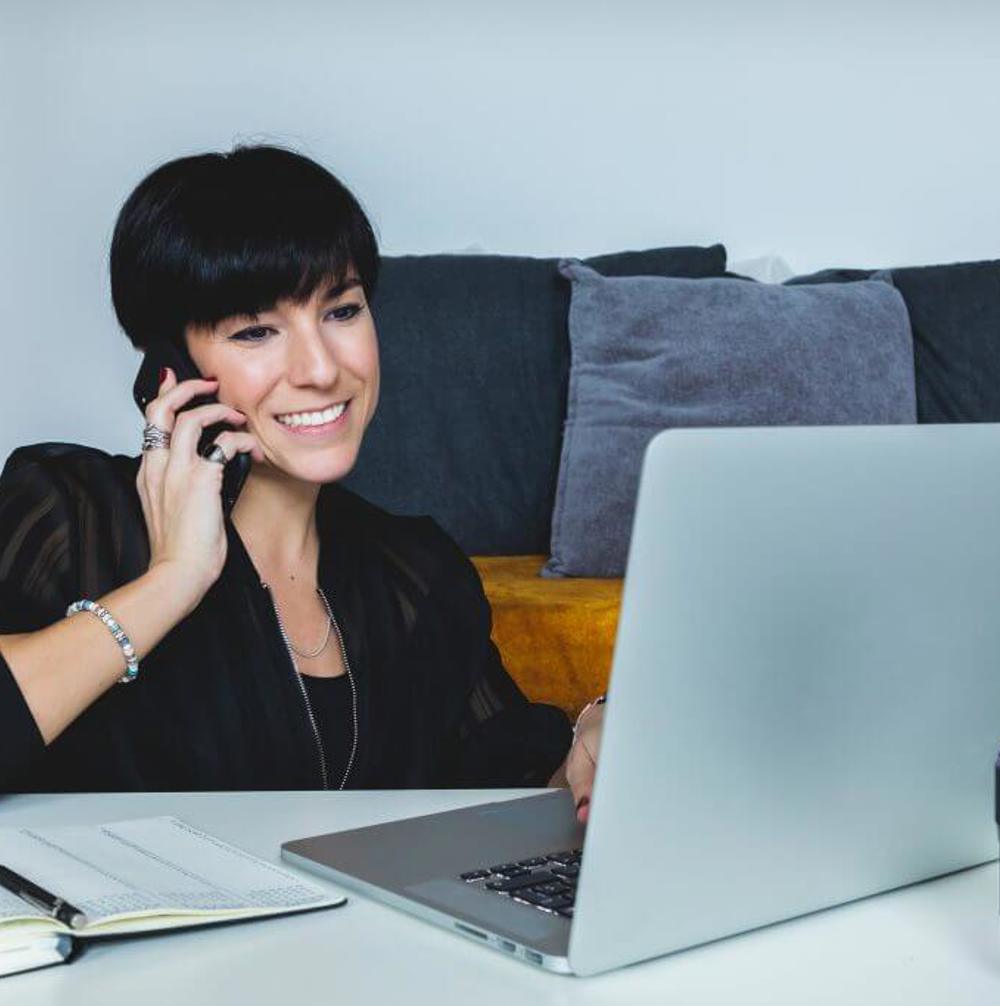 Experienced Financial Advisor 1024X683