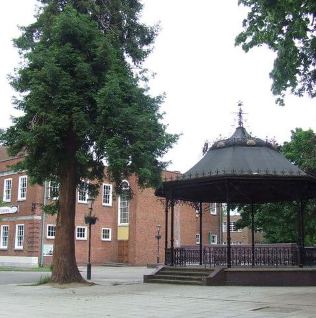 Average Pension In Watford