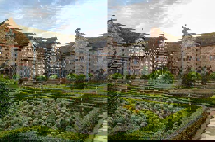 Financial Advice In Salford And Bolton, Greater Manchester